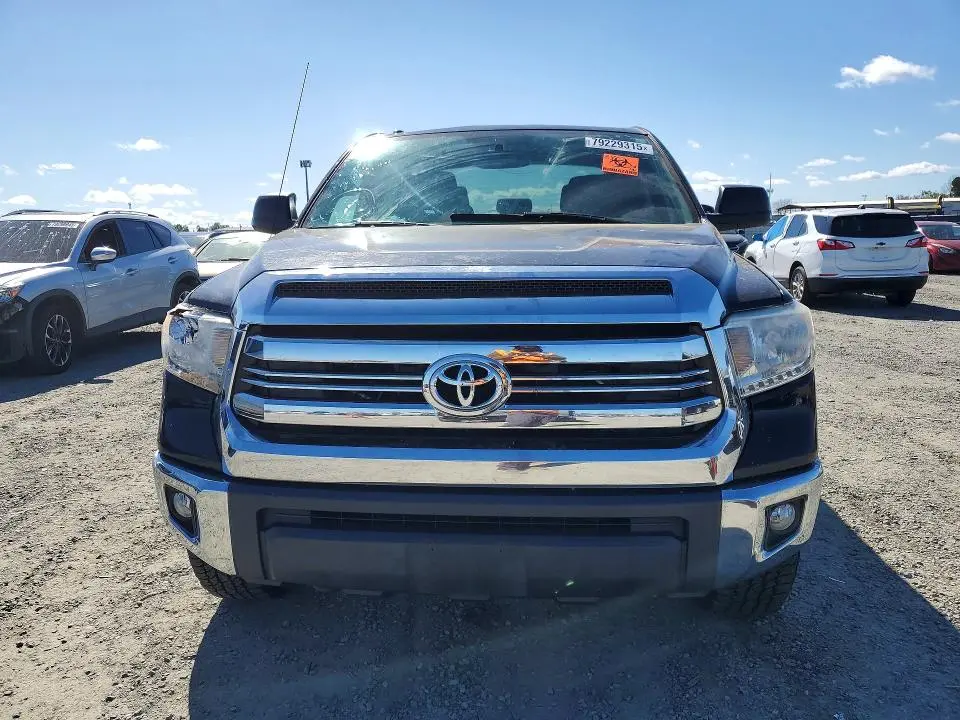 2016 TOYOTA TUNDRA SR5  