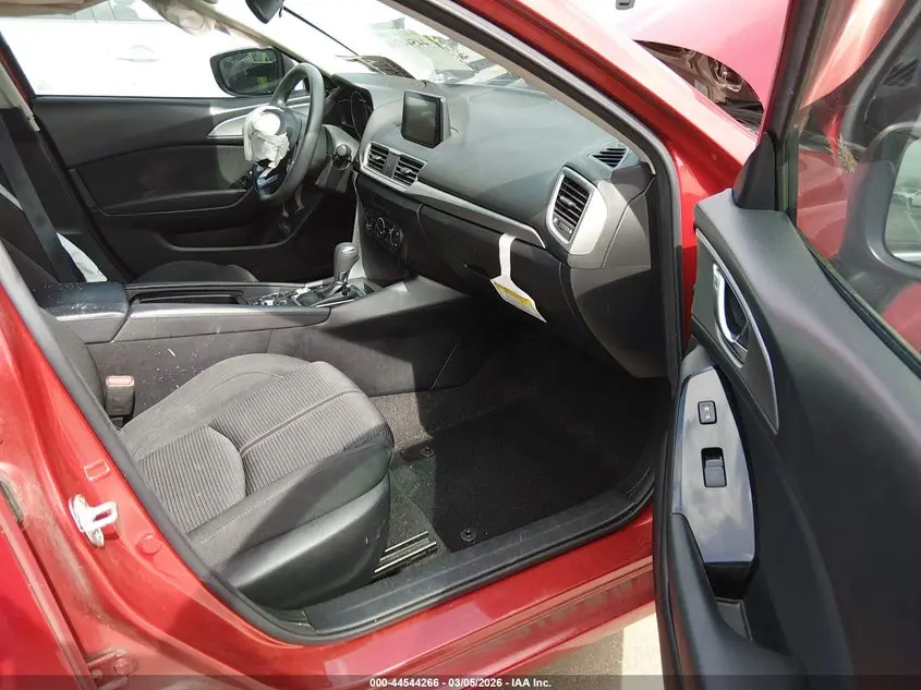 2018 MAZDA MAZDA3 SPORT