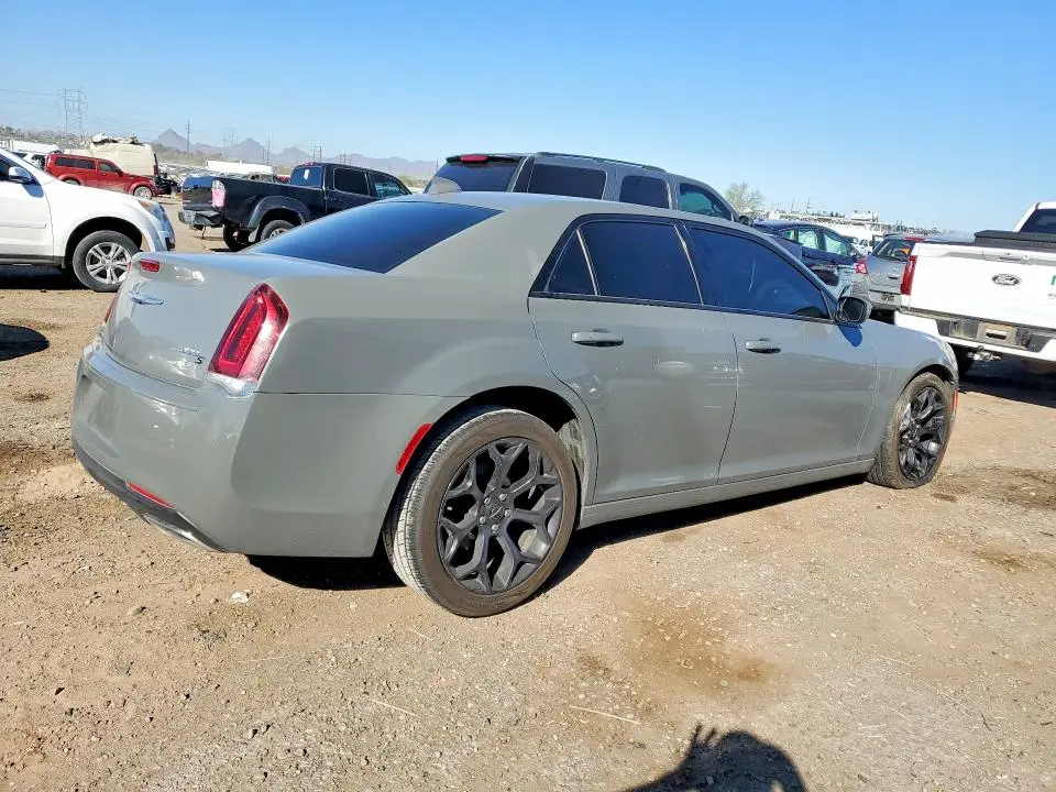 2019 CHRYSLER 300 S  