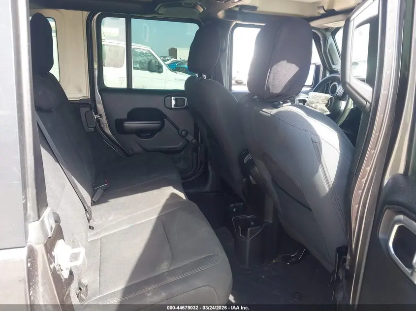 2018 JEEP WRANGLER UNLIMITED SPORT 4X4