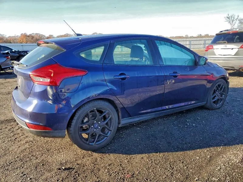 2016 FORD FOCUS SE  