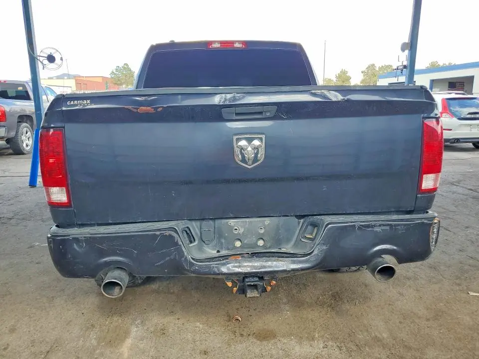 2015 RAM 1500 ST  