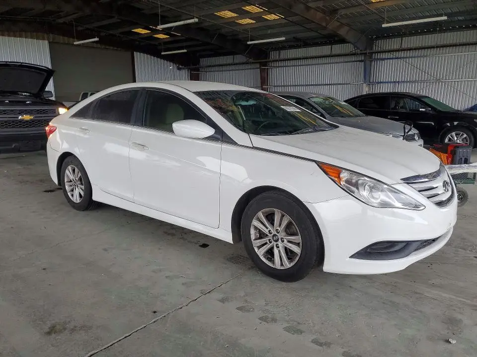2014 HYUNDAI SONATA GLS  
