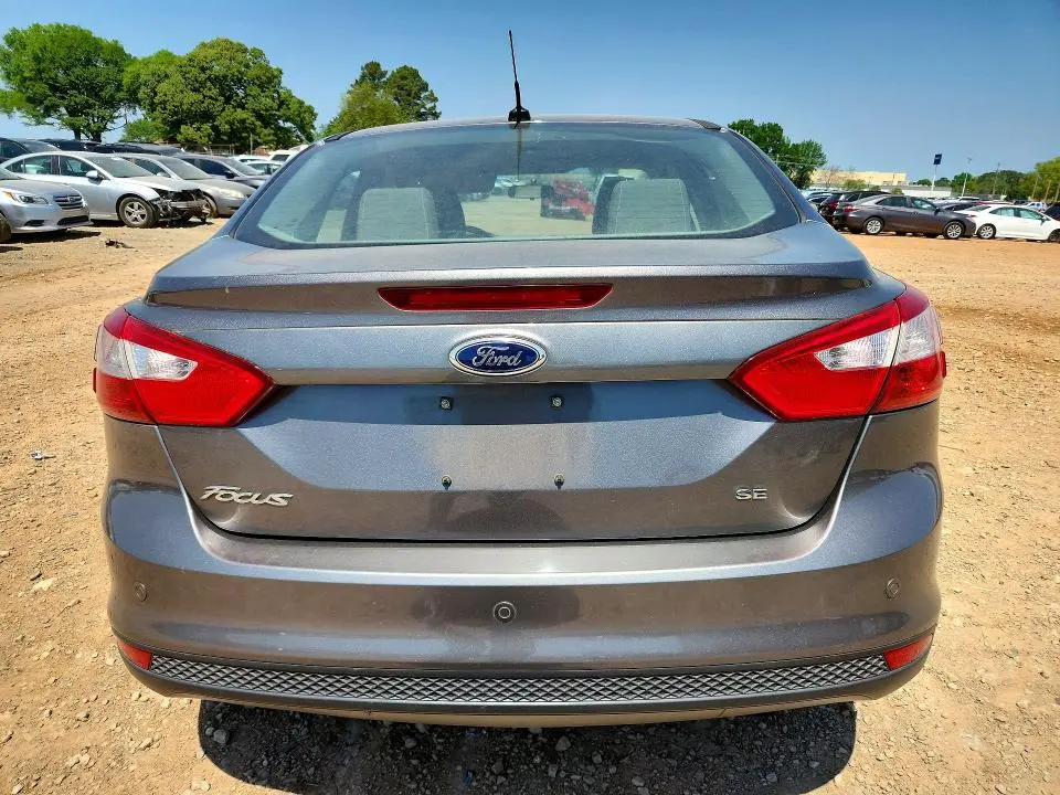 2014 FORD FOCUS SE  
