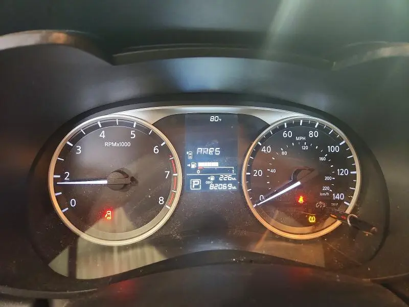 2021 NISSAN VERSA S  