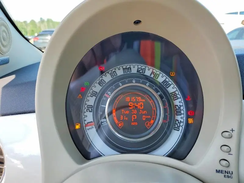 2012 FIAT 500 LOUNGE  