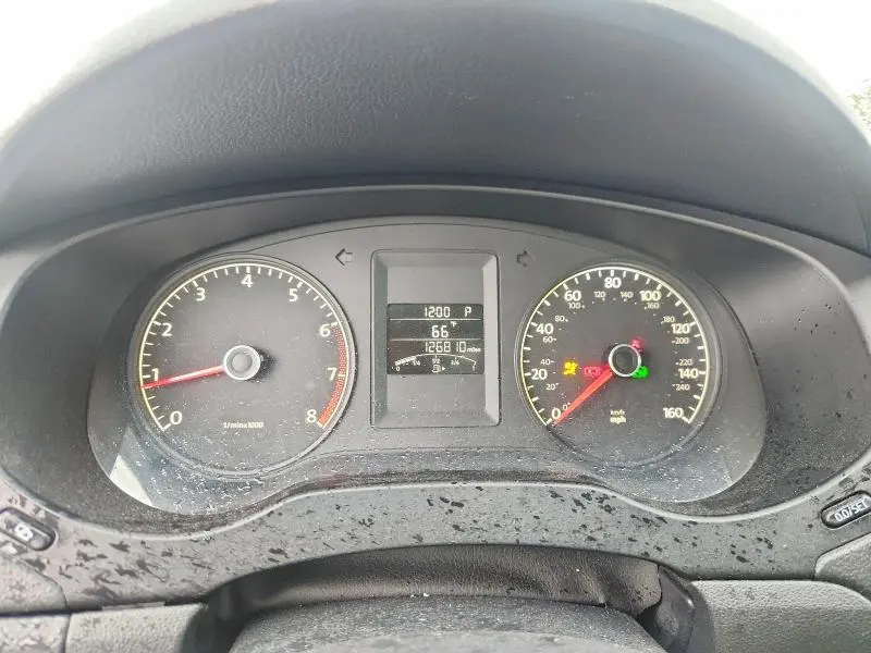 2011 VOLKSWAGEN JETTA SE  