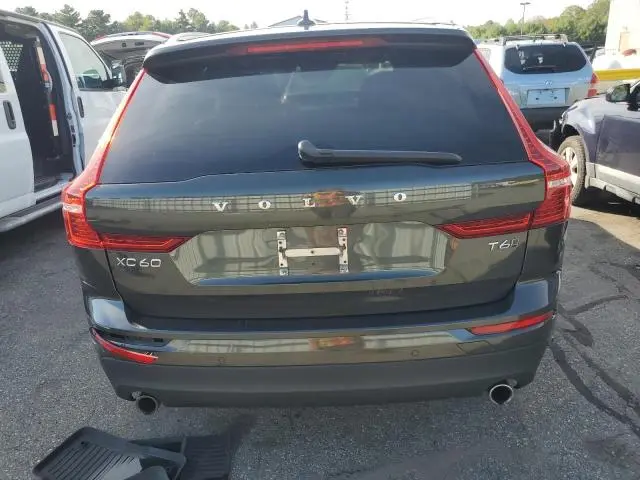 2021 VOLVO XC60 T6 MOMENTUM  