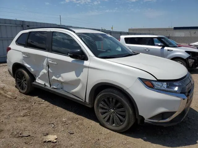 2020 MITSUBISHI OUTLANDER SE  