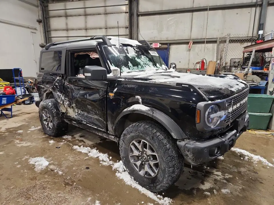 2022 FORD BRONCO BASE  