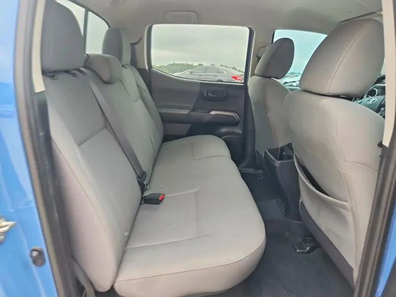 2019 TOYOTA TACOMA SR5 V6  