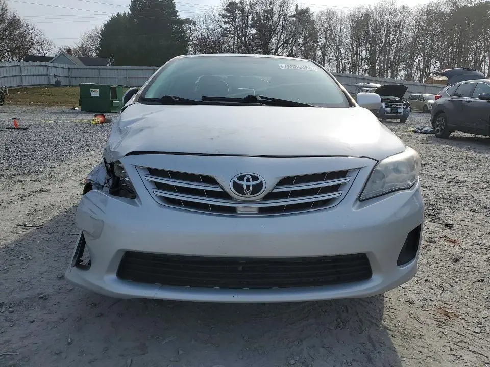 2013 TOYOTA COROLLA LE  