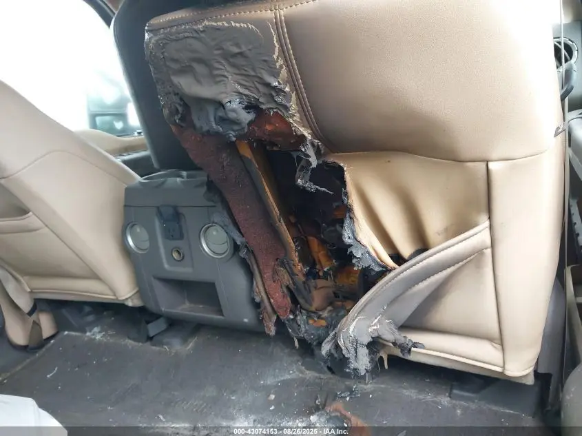 2011 FORD F-250 LARIAT