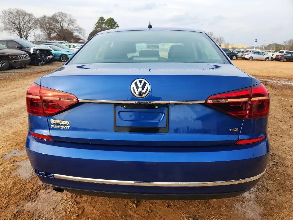 2017 VOLKSWAGEN PASSAT S  
