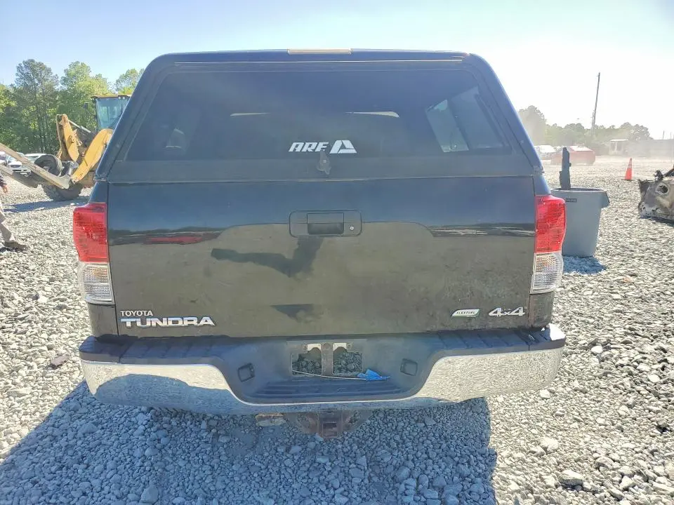 2011 TOYOTA TUNDRA CREWMAX SR5  