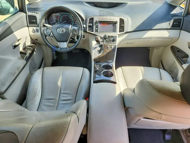 2013 TOYOTA VENZA XLE  