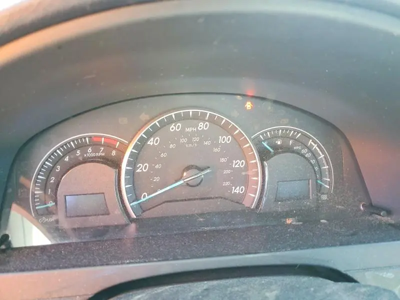 2014 TOYOTA CAMRY LE  