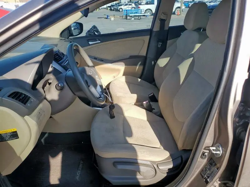 2013 HYUNDAI ACCENT GLS  