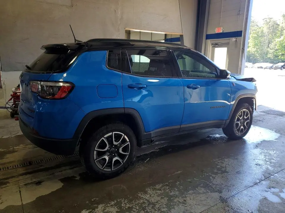2025 JEEP COMPASS TRAILHAWK  