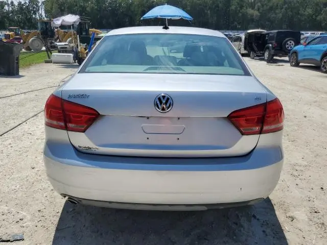 2013 VOLKSWAGEN PASSAT SE  