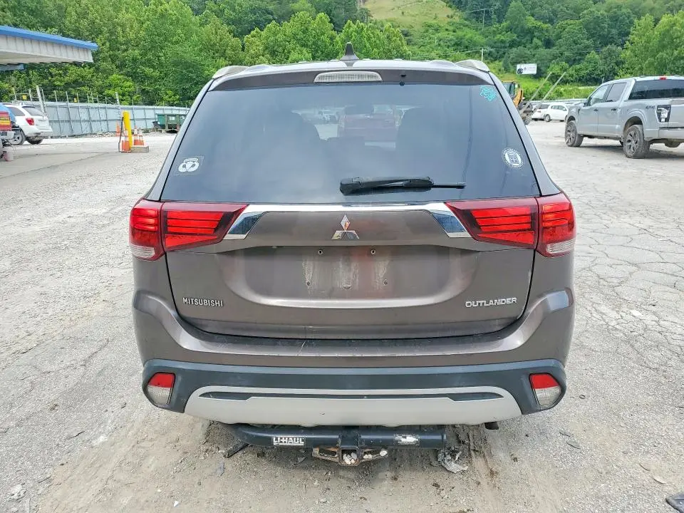 2019 MITSUBISHI OUTLANDER SE  