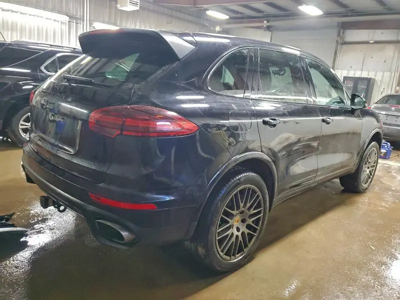 2018 PORSCHE CAYENNE   