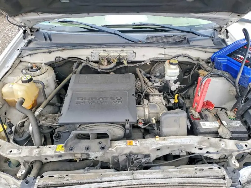 2010 FORD ESCAPE LIMITED  