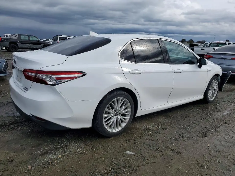2019 TOYOTA CAMRY HYBRID  