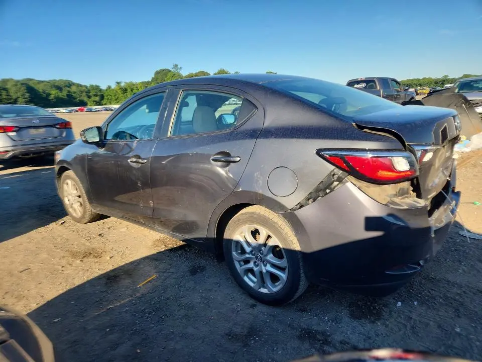 2017 TOYOTA YARIS IA BASE  