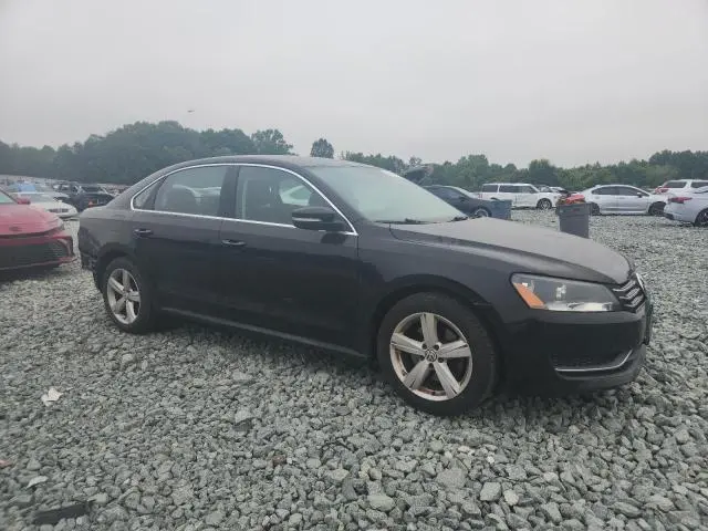 2013 VOLKSWAGEN PASSAT SE  