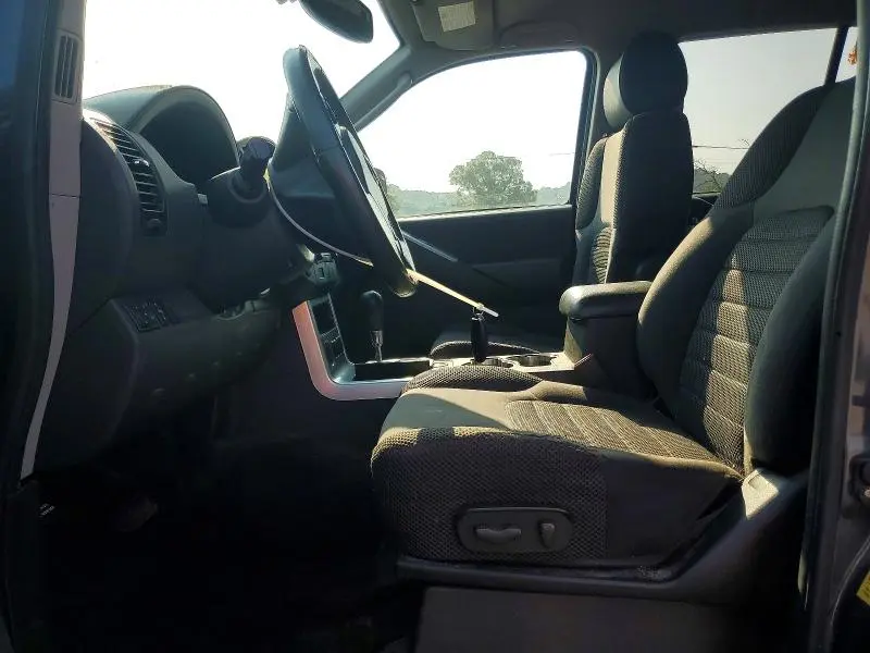 2010 NISSAN PATHFINDER S FE+  
