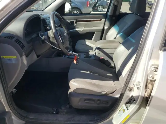 2011 HYUNDAI SANTA FE SE  