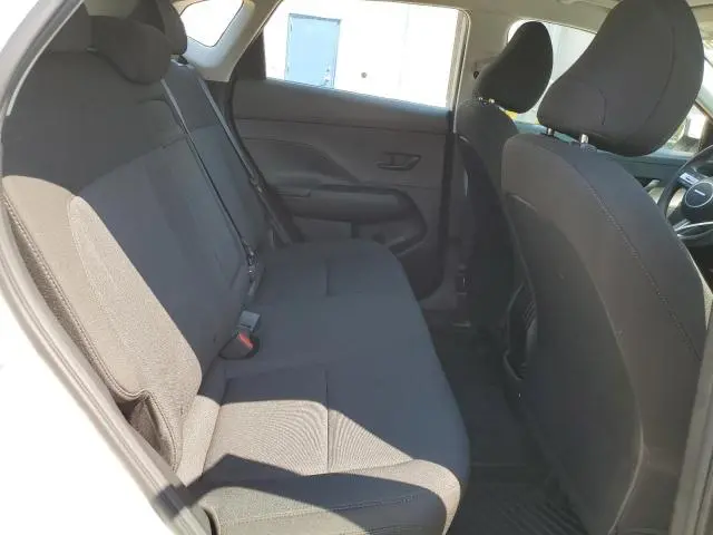 2025 HYUNDAI KONA SE  