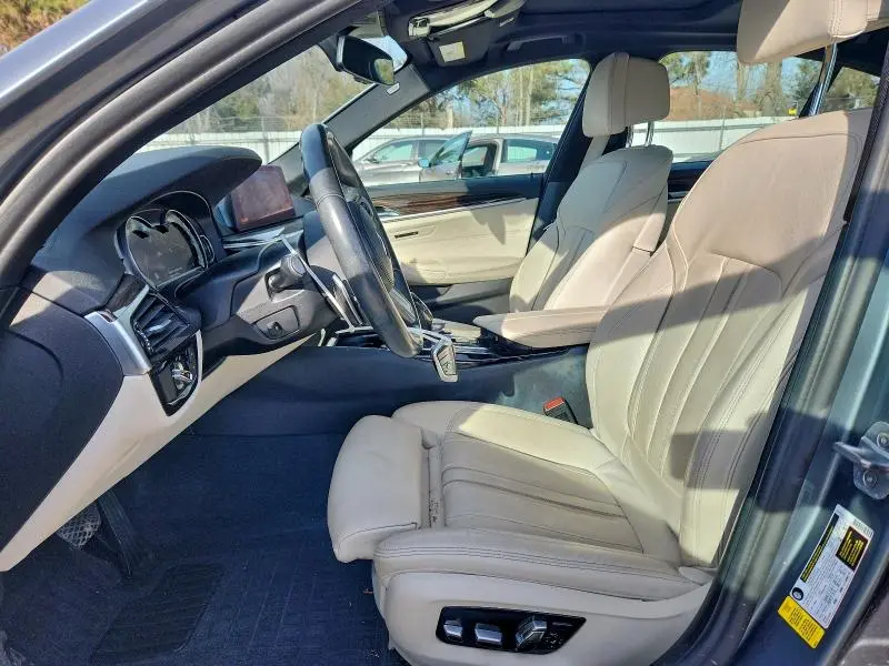 2019 BMW 530 I  
