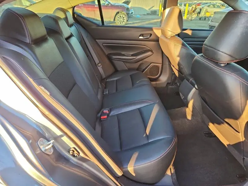 2019 NISSAN ALTIMA SR  