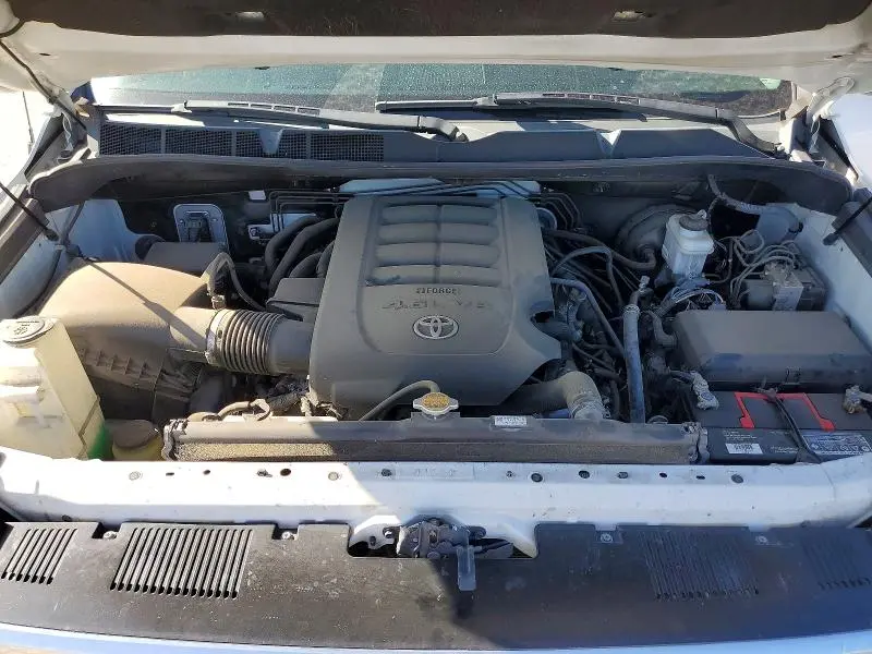 2017 TOYOTA TUNDRA CREWMAX SR5  