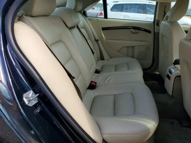 2014 VOLVO S80 3.2  