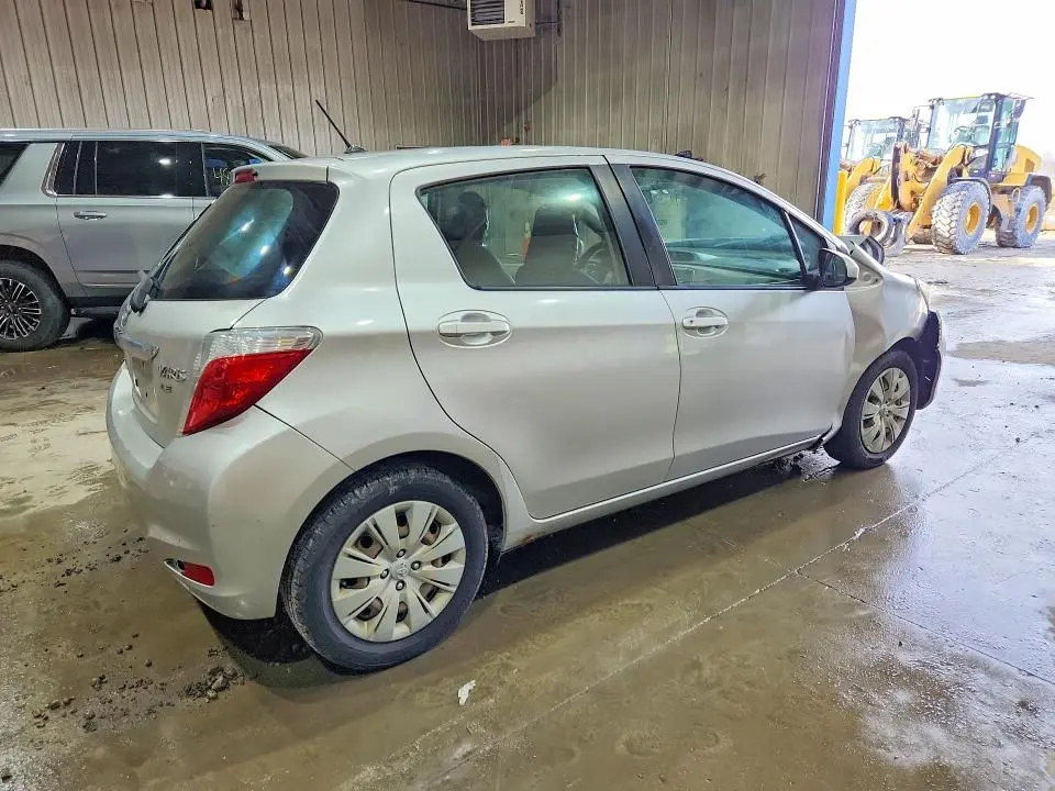 2012 TOYOTA YARIS 5-DOOR LE  