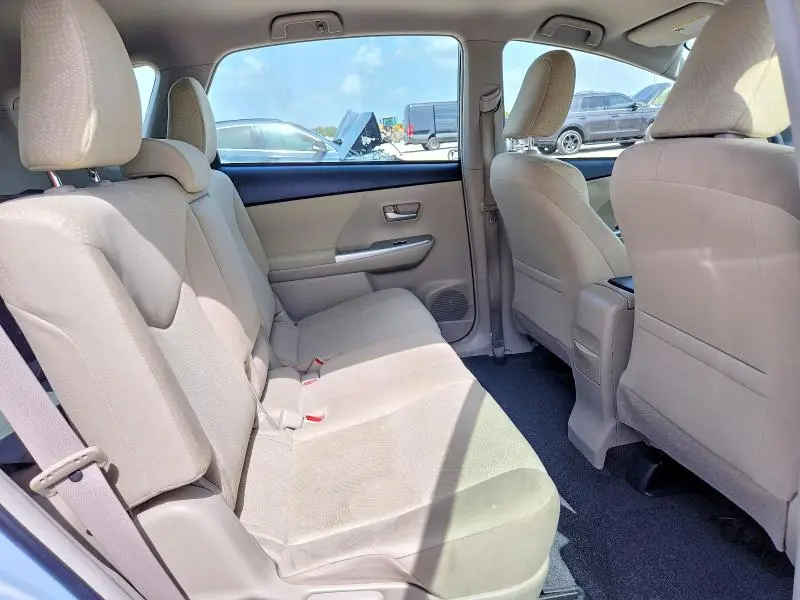 2014 TOYOTA PRIUS V TWO  