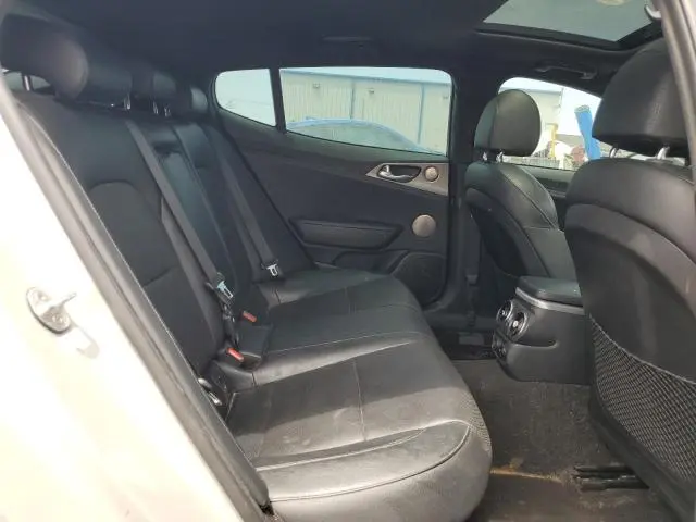 2018 KIA STINGER GT1  