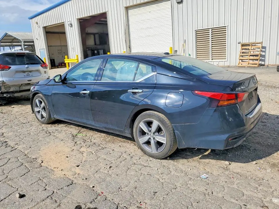 2021 NISSAN ALTIMA SL  