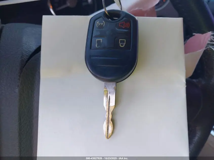 2011 FORD F-150 LARIAT