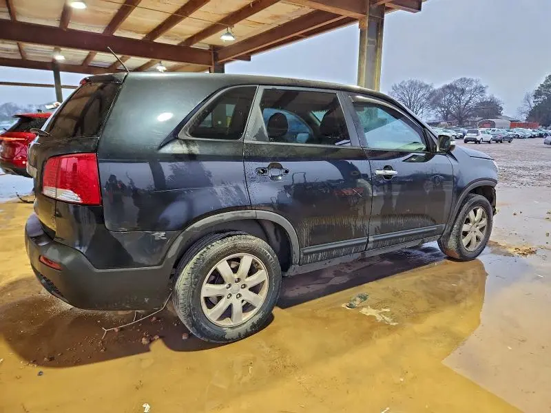 2012 KIA SORENTO BASE  