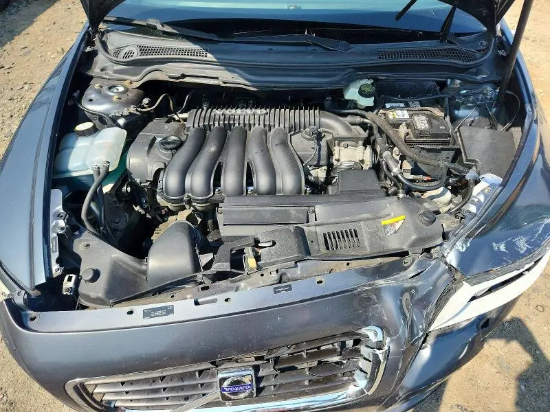 2010 VOLVO S40 2.4I  