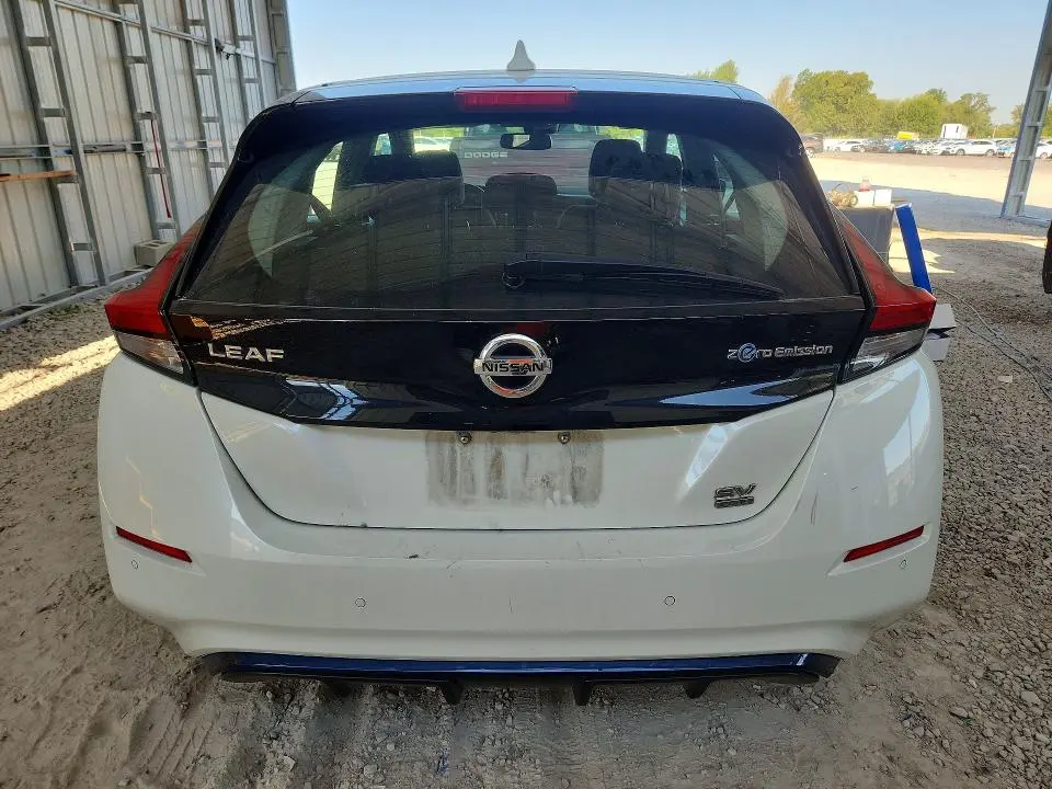 2022 NISSAN LEAF SV PLUS  