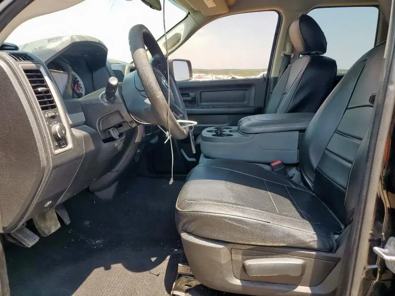 2013 RAM 1500 ST  