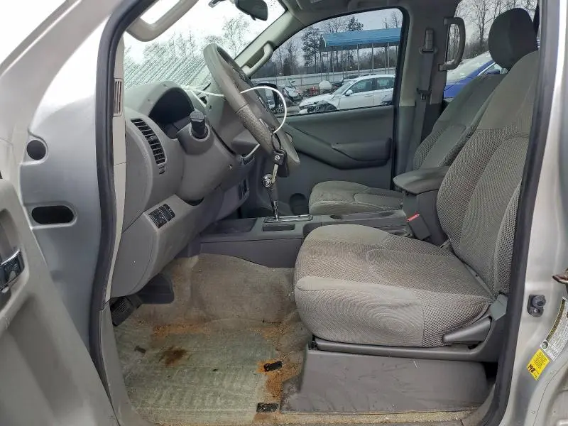 2014 NISSAN FRONTIER S  