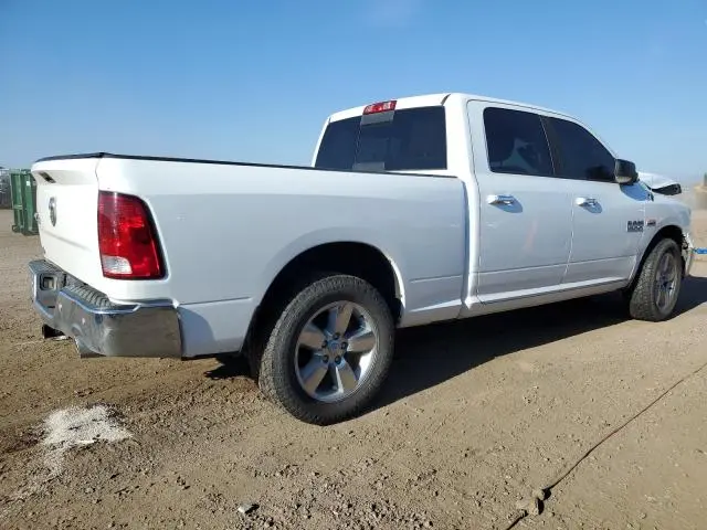 2016 RAM 1500 SLT  