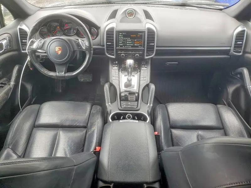 2013 PORSCHE CAYENNE   