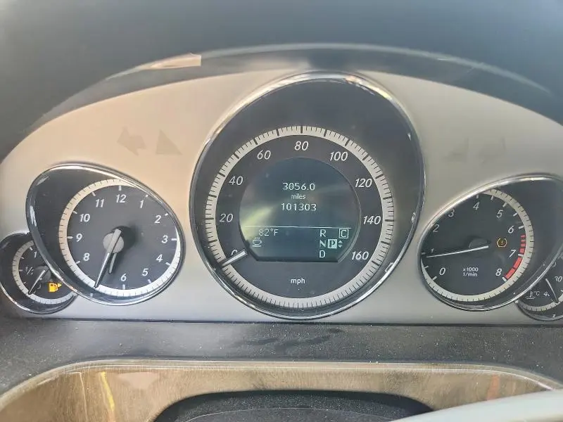 2010 MERCEDES-BENZ E 350  